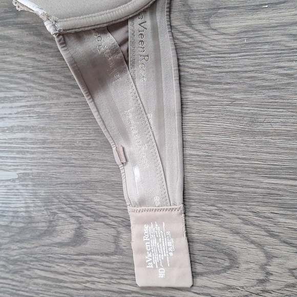 Strapless Beige Lace Bra - Picture 10 of 12